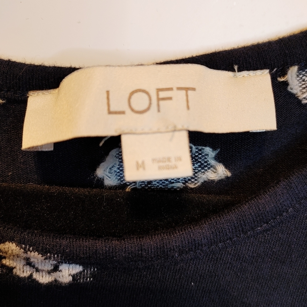 LOFT Navy Blue Floral Print Tie Sleeve Top Medium - Picture 6 of 7